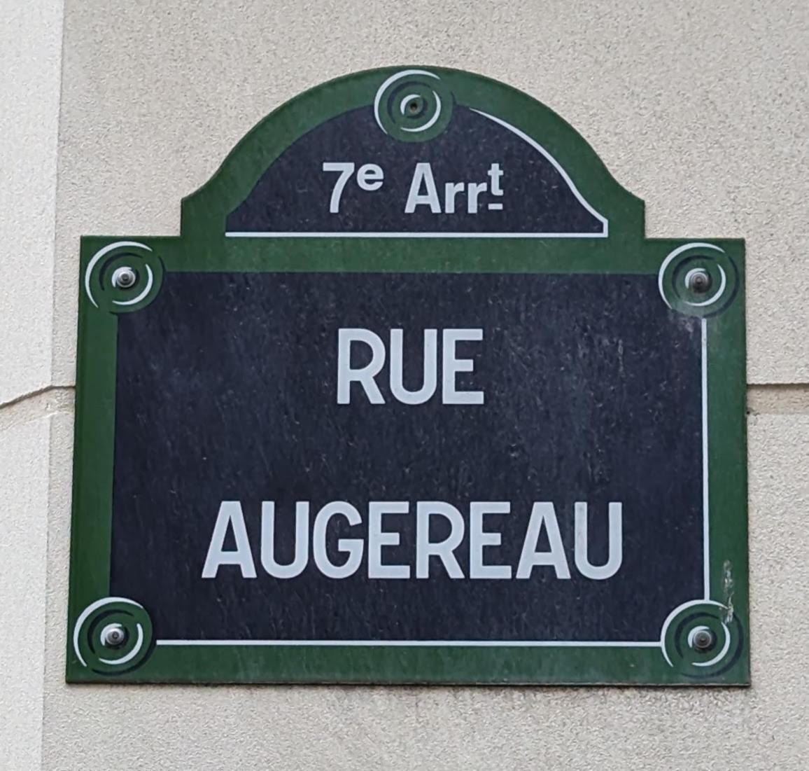 Appartement Oasis: One Bedroom Studio For Two Next To The Eiffel Tower